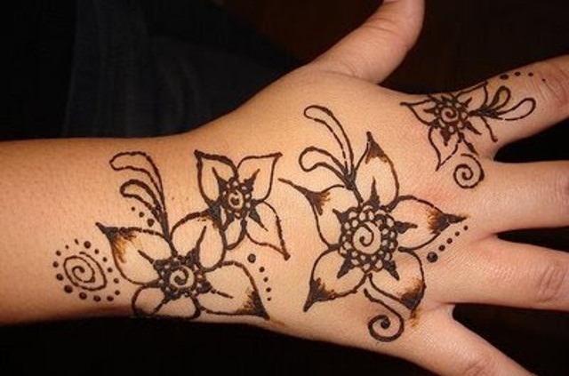 Awesome Collection of Latest Mehndi designs for Kids