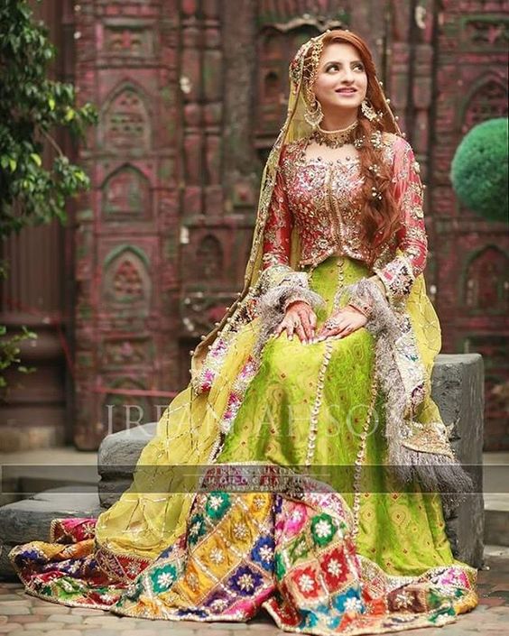 Mehndi dress on sale for bride 2019