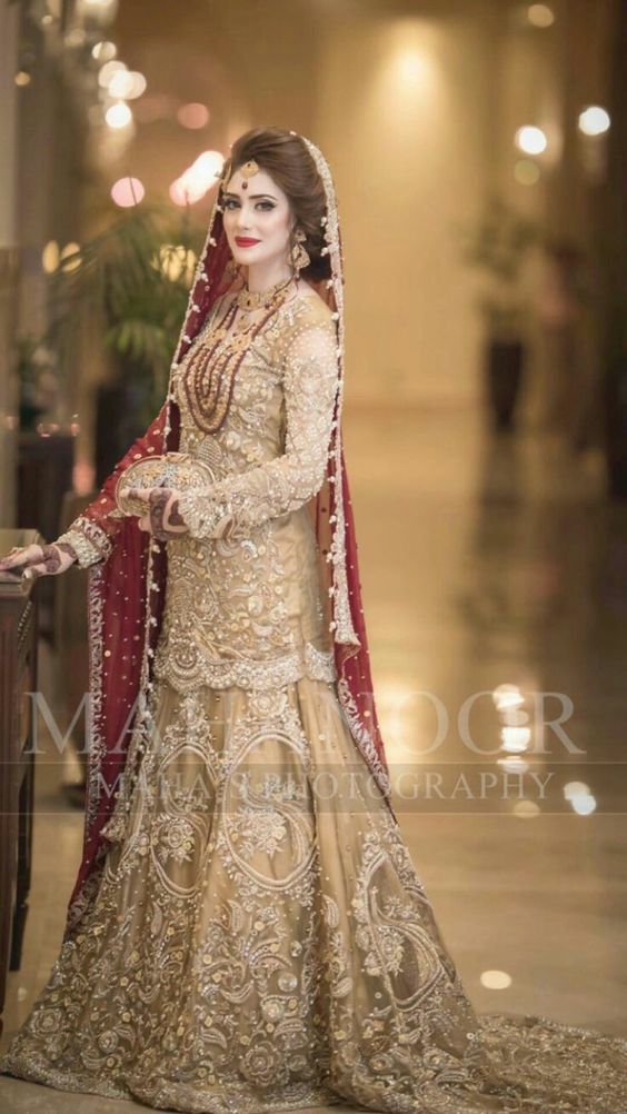 Buy dulhan gown for bridal in India @ Limeroad