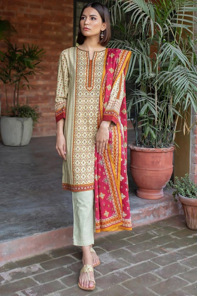 Zeenwomen unstitched lawn