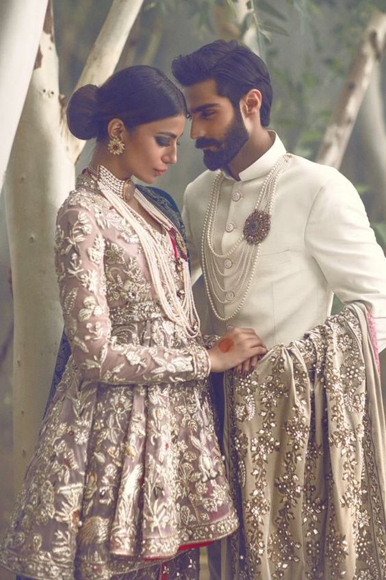 5 Best Classy Wedding Mehndi Dresses for Boys - Style N Stylu