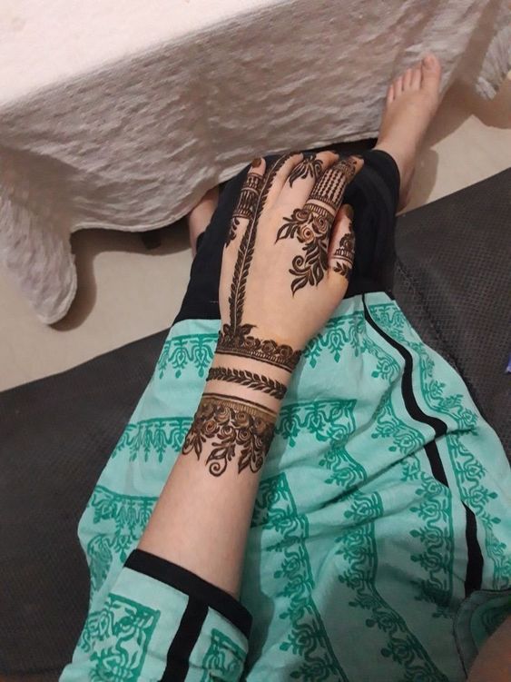 Best Mehndi Designs 2022