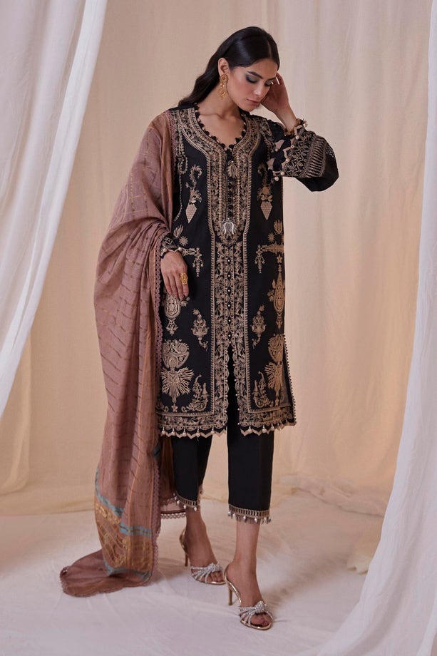 Sana Safinaz Sale