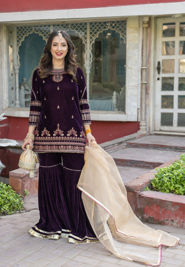 Omal By Komal Winter Sale