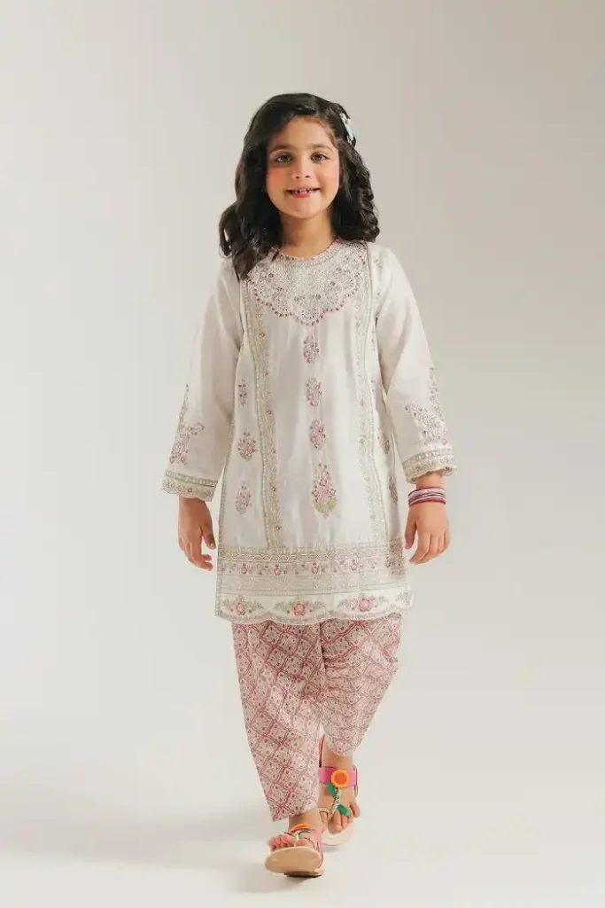Ethnic kidswear sale 50% off