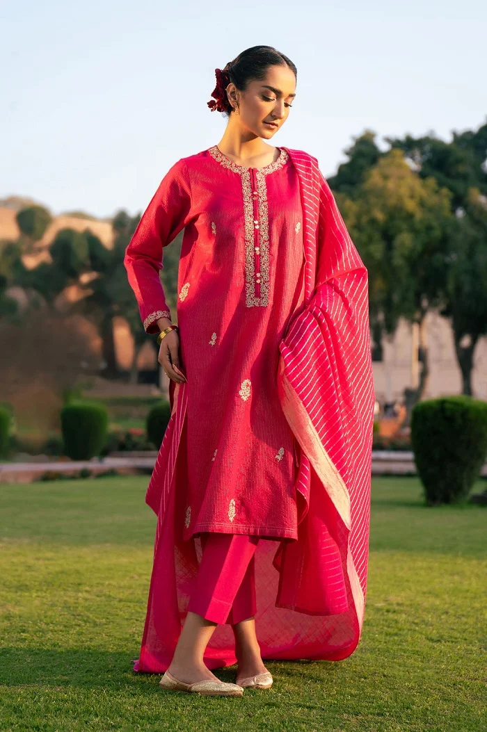 Zeen Lawn Sale
