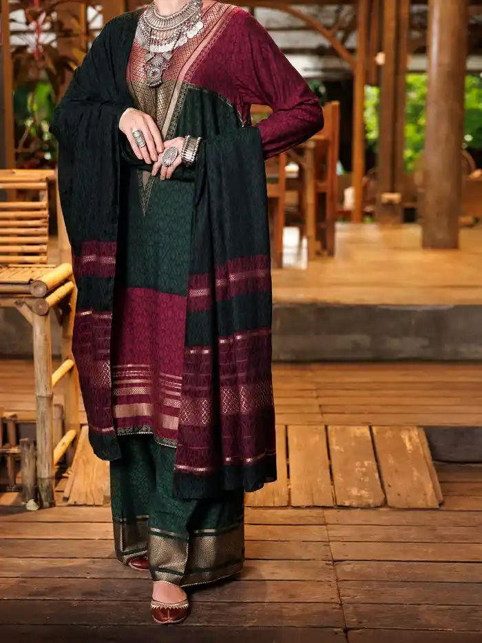 Almirah Iqbal Day Sale