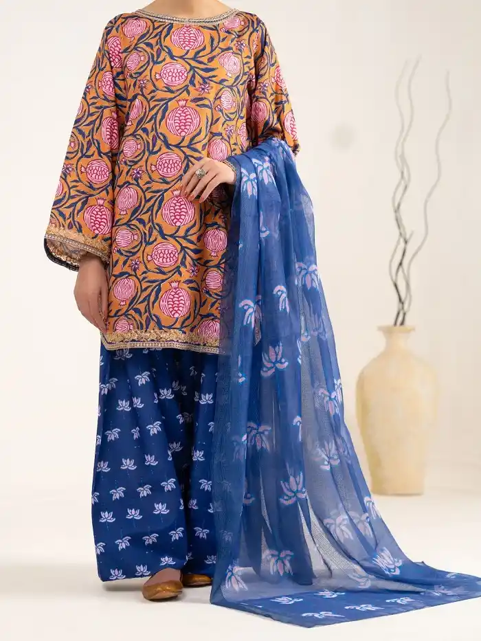 Almirah Summer Clearance Sale