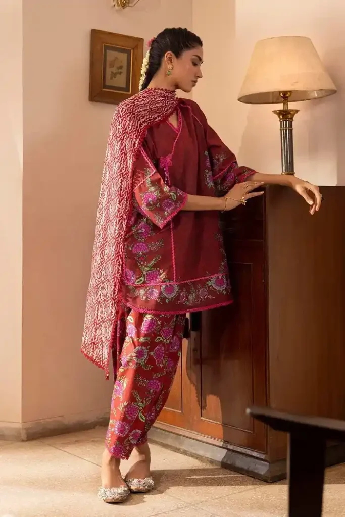 Sana Safinaz Summer Lawn Sale