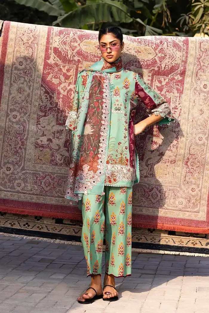 Sana Safinaz Azadi Sale